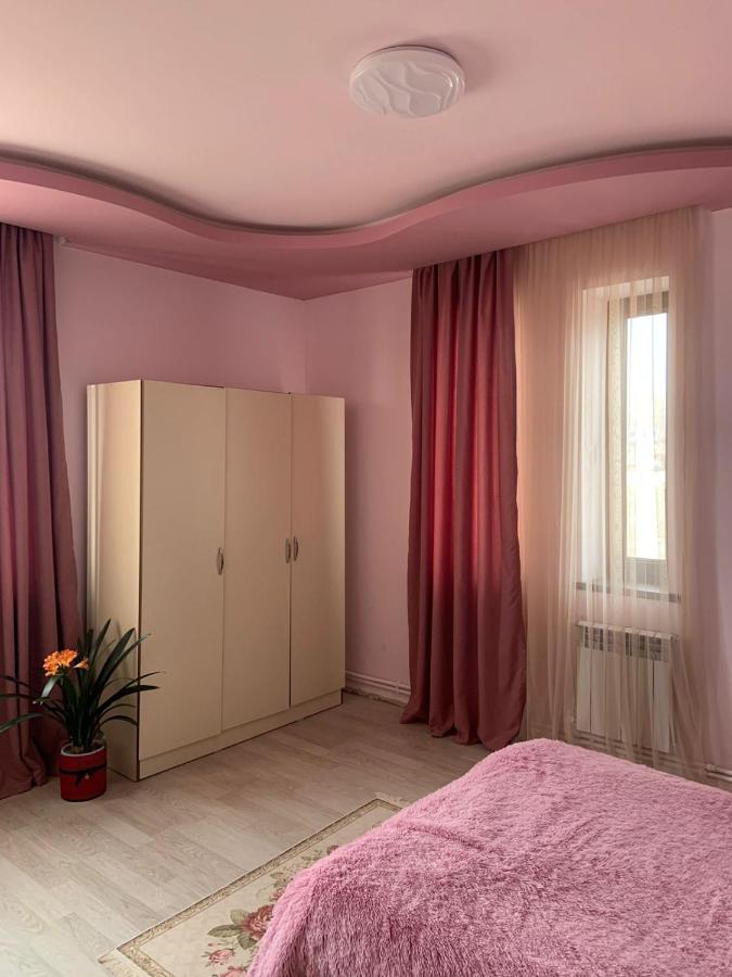 Hotel Abo Erevan Esterno foto